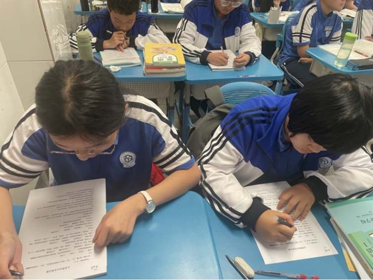 “护航亚运 反邪同行”——杭州市临平区教育系统开展反邪宣传教育周活动983.png “护航亚运 反邪同行”——杭州市临平区教育系统开展反邪宣传教育周活动983.png